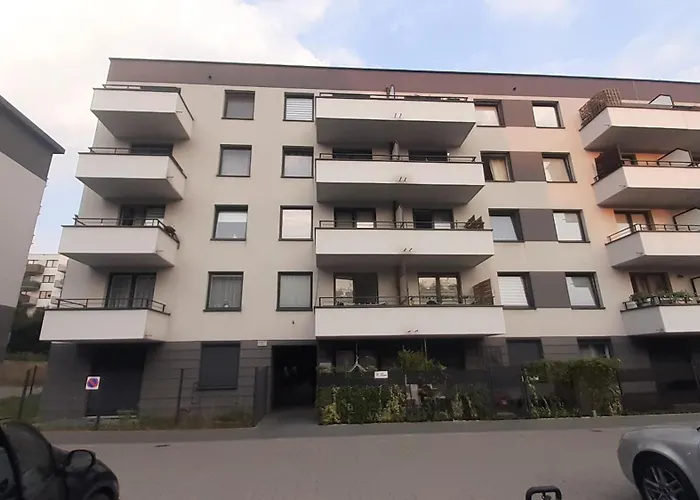 Mini PN / Cracow NORTH Z Parkingiem